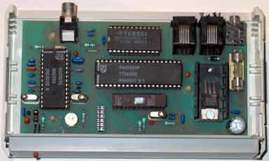 Komfa datacast decoder with SAA5250 en 87C751 microcontroller, 1993