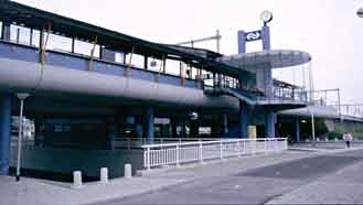 Station Almere Parkwijk, 1998