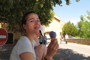 Lavendelijs eten in Roussillon, 26-7-2010